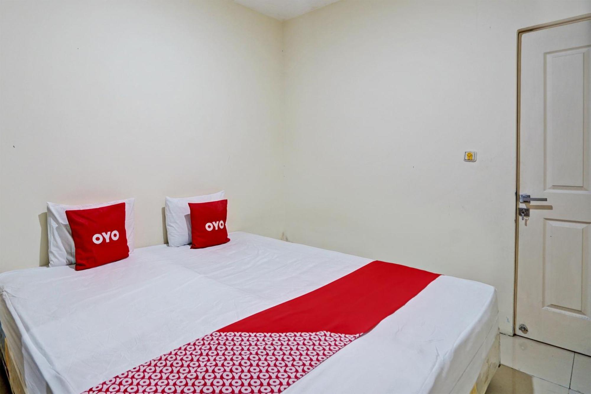 Oyo 93112 Garden Homestay 3 Merlion Surabaya Exterior photo