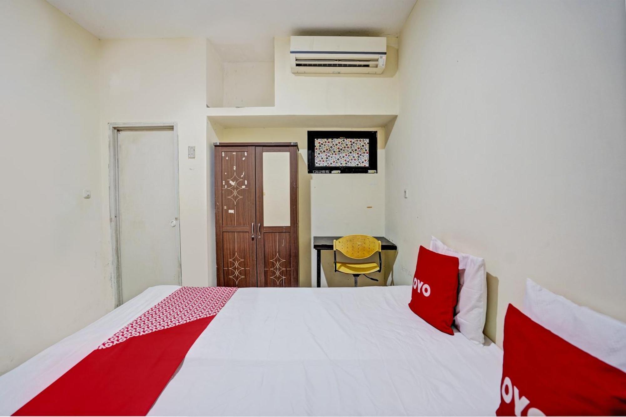 Oyo 93112 Garden Homestay 3 Merlion Surabaya Exterior photo